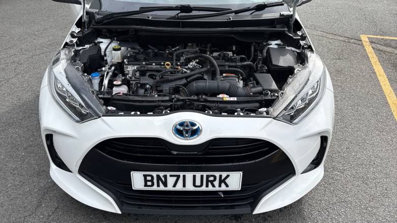 Toyota Yaris 1.5 Hybrid Design 5dr CVT Hybrid Hatchback